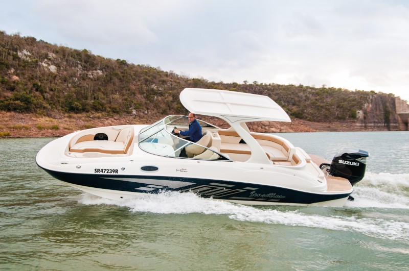 Explore Jozini Dam, the ultimate African boating venue